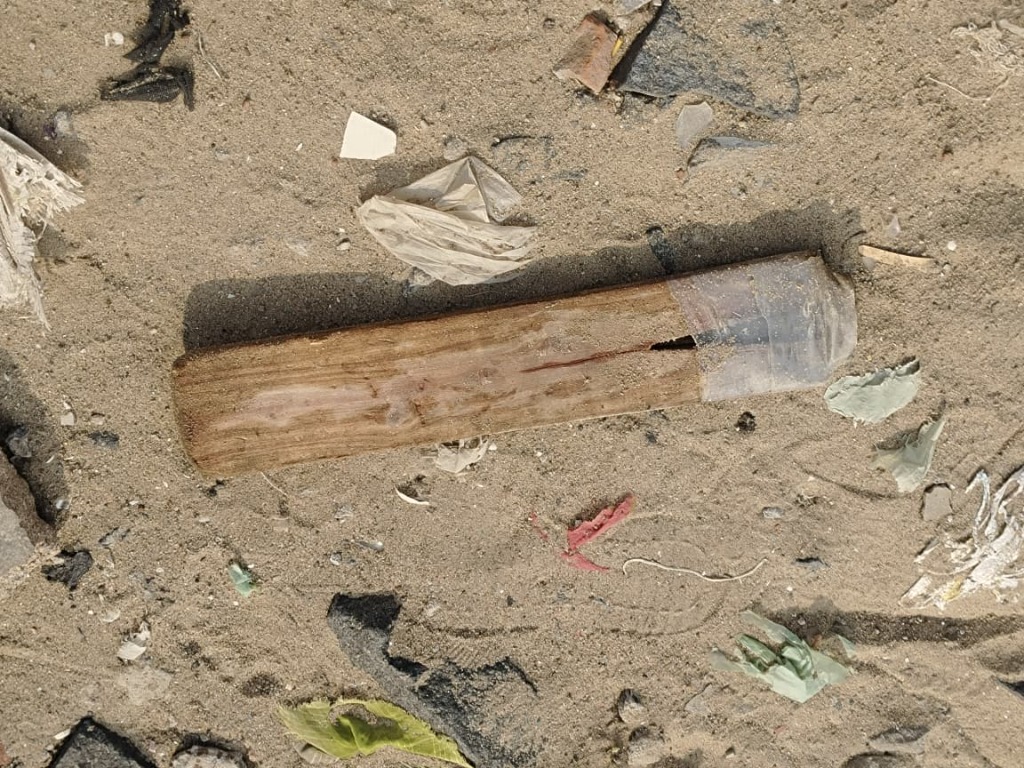 Traces on Sand
